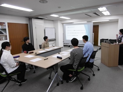 内定者 : 座学研修