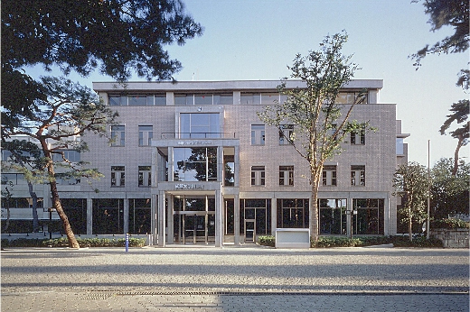 成城学園大学新図書館